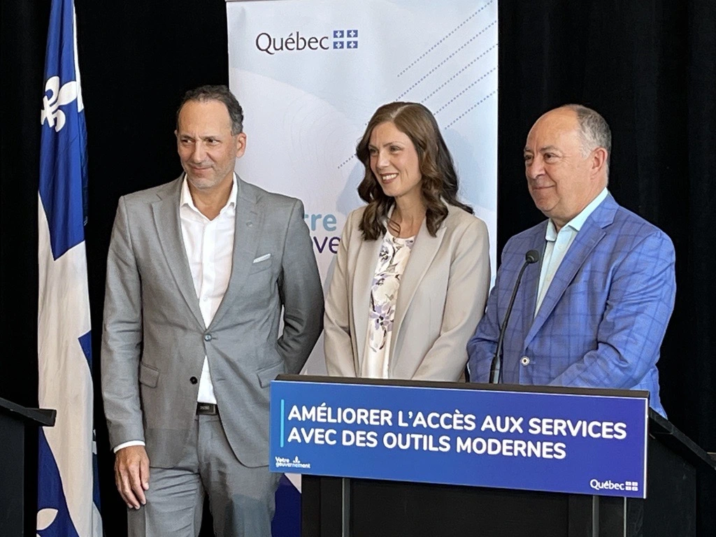 Dr Oliva, Dre Hanna et M. Dubé lors de la conférence de presse